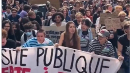 Sve je isplivalo! „Ko ne skače, taj je ćaci“ sada odjekuje Francuskom! Srbija bila pokusni kunić?! (Video)