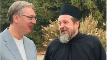 Vučić u poseti manastiru Jovanja