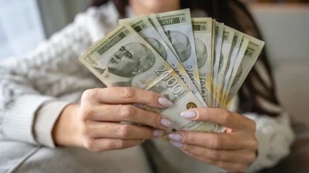 Petoro Srba može dobiti do 50.000 evra bespovratno - objavljeni uslovi