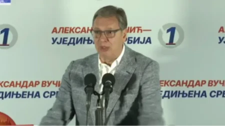 „Moj naklon ženama!“ Vučić se zahvalio pristalicama u Pančevu i pozvao na još ubedljiviju pobedu
