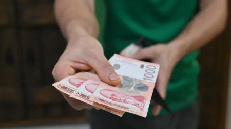 Stiže nova jednokratna pomoć od 3.000 dinara, odluka je doneta: Ovi građani treba da se prijave za novac