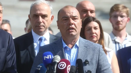 Goran Ješić đonom udario na plenumašku listu: Ne, studenti ne pobeđuju, oni su propali eksperiment
