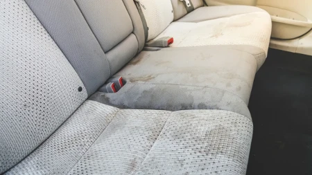 Trikovi koje treba da zna svaki vozač: Evo kako da operete presvlake za auto sedišta