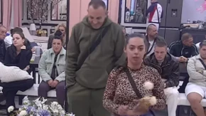 Nakon ćerkinog raskida sa Stojinim sinom, oglasili se Radini roditelji: Otkrili da li su zvali pevačicu posle haosa