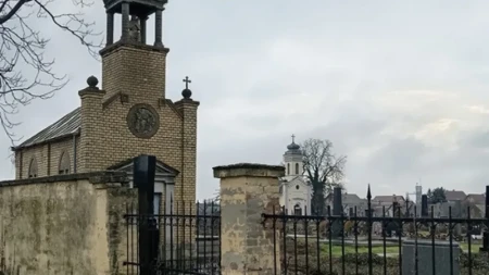 U subotu su Miholjske zadušnice: Evo šta treba uraditi ako ne možete da odete na grob svojih najmilijih
