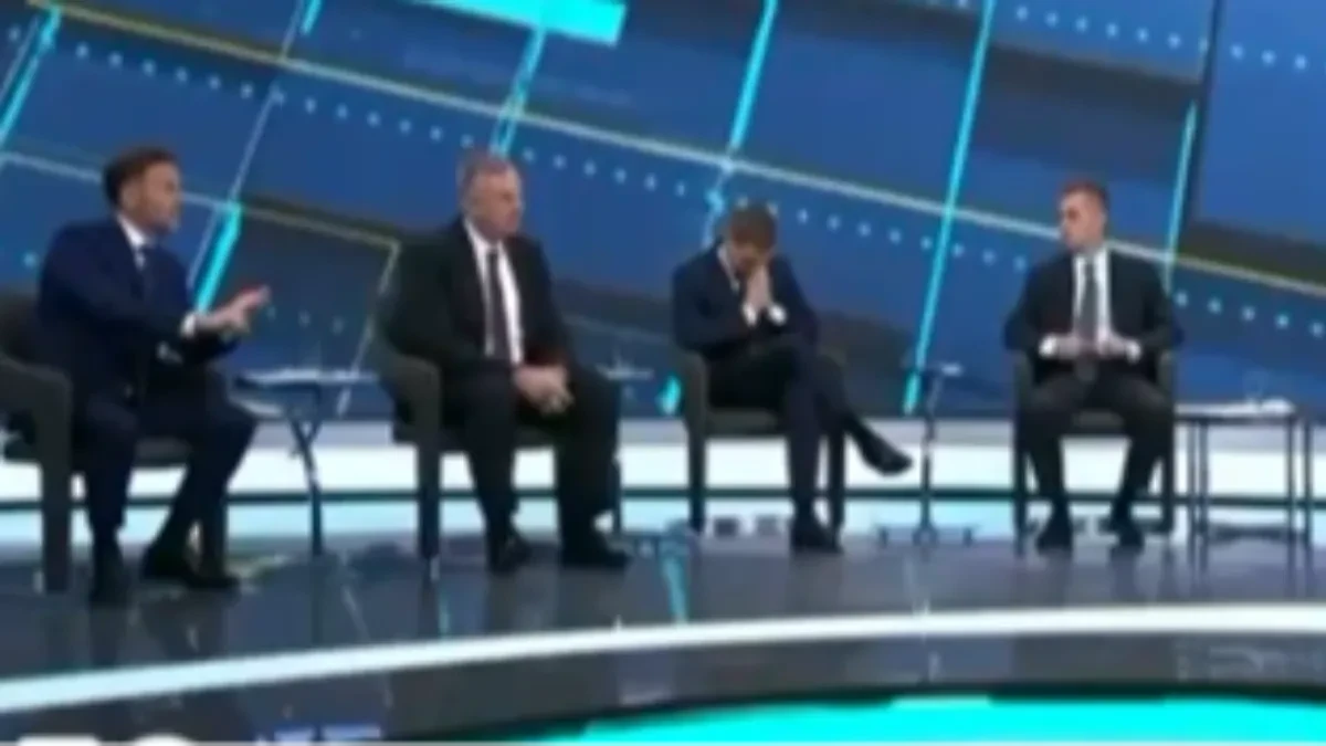 "Molitva, a nije Evrovizija": Narodu zapalo za oko šta je radio Miloš Jovanović tokom debate (VIDEO)