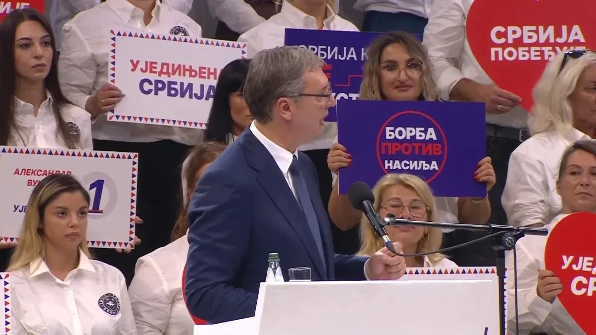 Vučić: „Stavili su stara, olinjala lica DOS-a — nema ni mladih, ni seljaka, ni radnika“