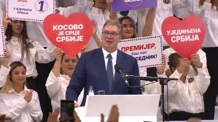 Vučić iz Kragujevca: „Nikada, nikada, nikada nećemo priznati nezavisnost Kosova“