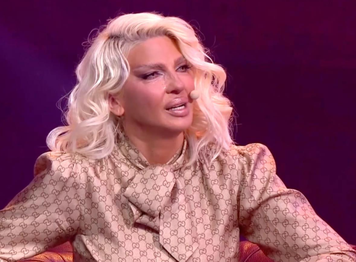 "OVAJ JOŠ PEVA, MISLILA SAM DA JE UMRO" Karleuša žestoko isprozivala starijeg kolegu, odmah se oglasio!