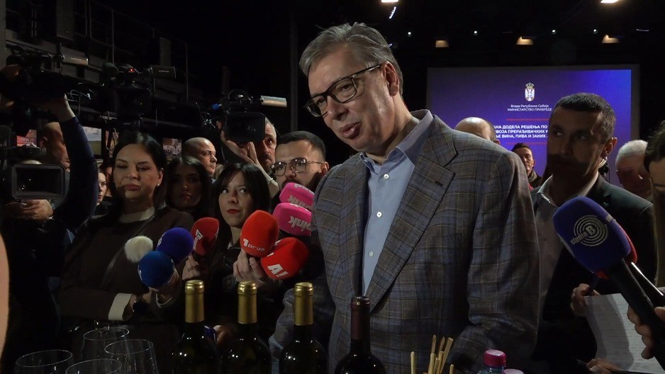 VUČIĆ O SITUACIJI U EVROPI: Makron ima jednu viziju, Meloni i Merc drugu