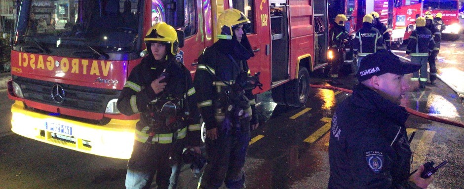 VELIKI POŽAR U RAKOVICI Vatra izbila u stanu 