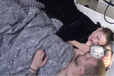 MAJA GOLA, A JANJUŠ JE LJUBI Vrele scene u Eliti, učesnici u šoku zbog prizora (FOTO)