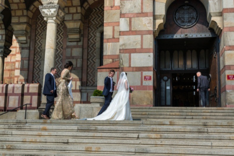 ŠOK ISPOVEST GASTARBAJTERKE Radmila doputovala iz Nemačke na svadbu - zbog jedne stvari je rodbina BRUTALNO PONIZILA!