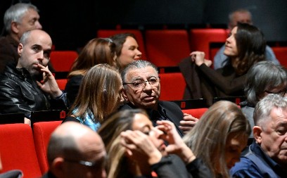 NAŠ GLUMAC SE RAZVEO U OSMOJ DECENIJI Napustio Beograd, uživa u oazi mira!