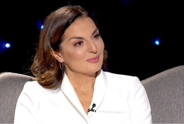 OVA VODITELJKA JE KUMA MANJE GRČIĆ Nova direktorka RTS se ne odvaja od nje!