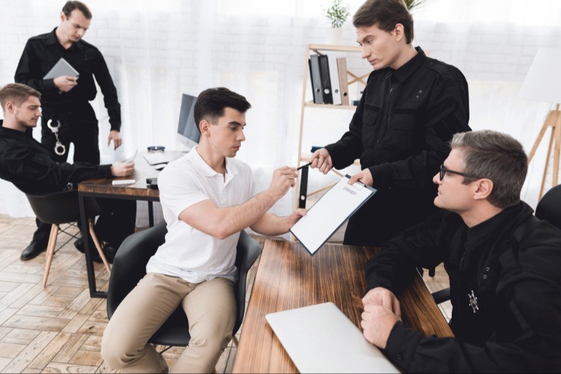 VIC DANA Mujo došao u policiju da prijavi da mu je nestala žena Fata...