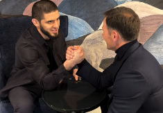 "VELIKA ČAST I PRIVILEGIJA" Srdačan susret MMA zvezde i Siniše Malog u Beogradu