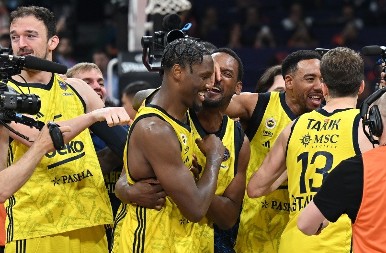 EVROLIGAŠKA DETONACIJA Neverovatan preokret, Amerikanac pred potpisom za PAO