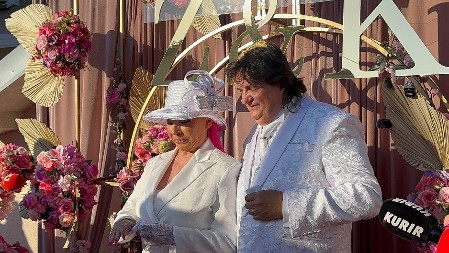 "ZORICA OFARBALA KEMIŠA U ROZE" Pogledajte kako harmonikaš izgleda! (FOTO)