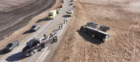 PREVRNUO SE AUTOBUS SA SPORTISTIMA, IMA MRTVIH Scene sa lica mesta su strašne (VIDEO)
