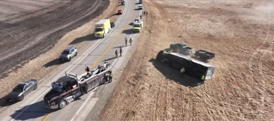 PREVRNUO SE AUTOBUS SA SPORTISTIMA, IMA MRTVIH Scene sa lica mesta su strašne (VIDEO)
