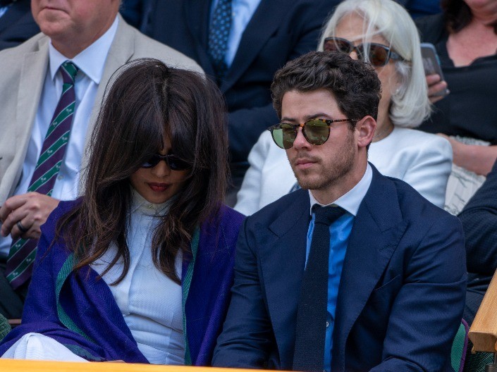 Navijali su da joj pukne brak sa zgodnim pevačem: Kad su dobili bebu, slavnu glumicu su najstrašnije vređali