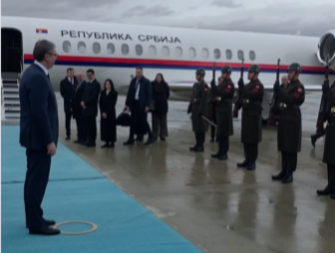 VUČIĆ STIGAO U PREDSEDNIČKU PALATU U ANKARI: Sledi sastanak sa Erdoganom