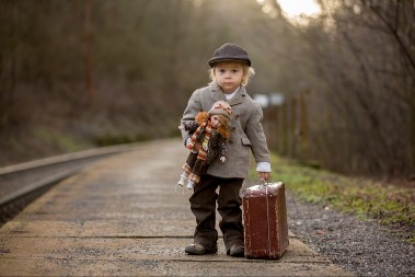 VIC DANA Perica stoji nasred puta i plače na sav glas... 