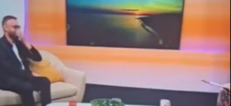 VODITELJKI OVO IZLETELO IZ USTA USRED EMISIJE! Gost u šoku, evo kako je odreagovao (VIDEO)