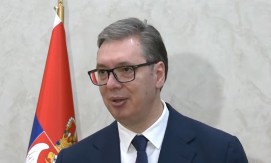 BLOKADERI I REALNOST NE IDU JEDNO S DRUGIM Vučić: Bolje vam je da ne objavljujemo ta istraživanja