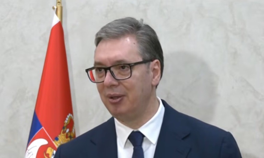 BLOKADERI I REALNOST NE IDU JEDNO S DRUGIM Vučić: Bolje vam je da ne objavljujemo ta istraživanja