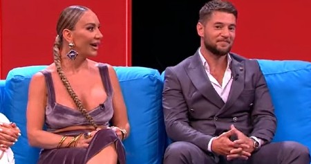 "MUŠKARAC TREBA DA PREUZME INICIJATIVU U KREVETU" Naš pevač šokirao stavom o intimi!