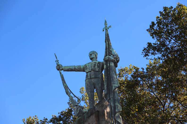 RADNO VREME U TOKU PREDSTOJEĆEG PRAZNIKA - DANA DRŽAVNOSTI REPUBLIKE SRBIJE