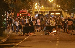 FAŠISTI KAKVE SVET NIJE VIDEO! Odjednom se i oni koji su najviše podržavali blokadere izjašnjavaju da je to što oni rade - fašizam!