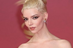 POVEĆAJTE OČI BEZ OPERACIJE Proizvod iz nesesera stvara ,,vau efekat", važno je samo da vodite računa o ovome