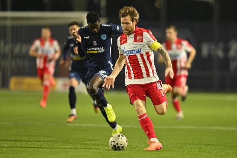 IGRA PRESTOLA Evo kako izgleda tabela Superlige pred 178. večiti derbi