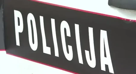  PRITVOR ZA VOZAČA TRAMVAJA Vozilo iskliznulo iz šinam nastradao studen a učenici je amputirana noga