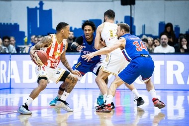 SLOMILI OTPOR RIVALA U POSLEDNJEM KVARTALU Crvena zvezda savladala žilavu Igokeu u prvom meču plej-ofa ABA lige