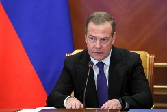 MERC BI NOVI RAT! Medvedev ga postavio na mesto: Demone, da nisi pobrkao vreme?