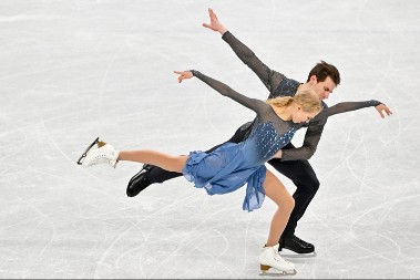 NAJLEPŠI ZIMSKI SPORT POSTOJI NA OLIMPIJSKIM IGRAMA PREKO 100 GODINA Veoma je opasan i zahteva veliku preciznost, a publika ga obožava