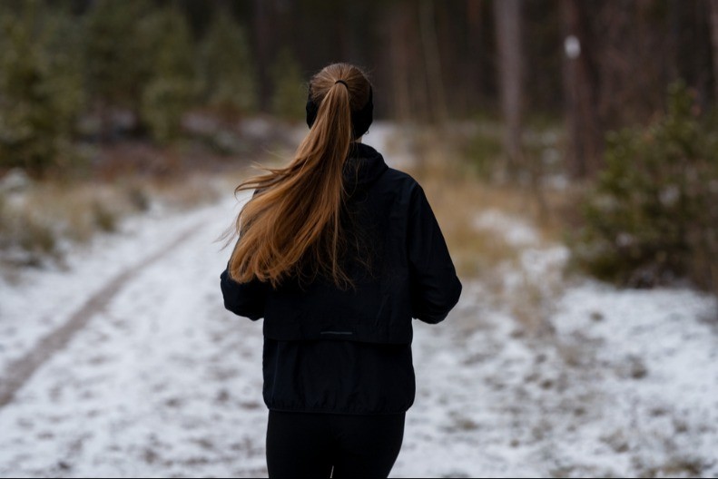 PRONAĐENA NESTALA DEVOJČICA (14) IZ POŽAREVCA Posle nekoliko dana potrage vraćena majci