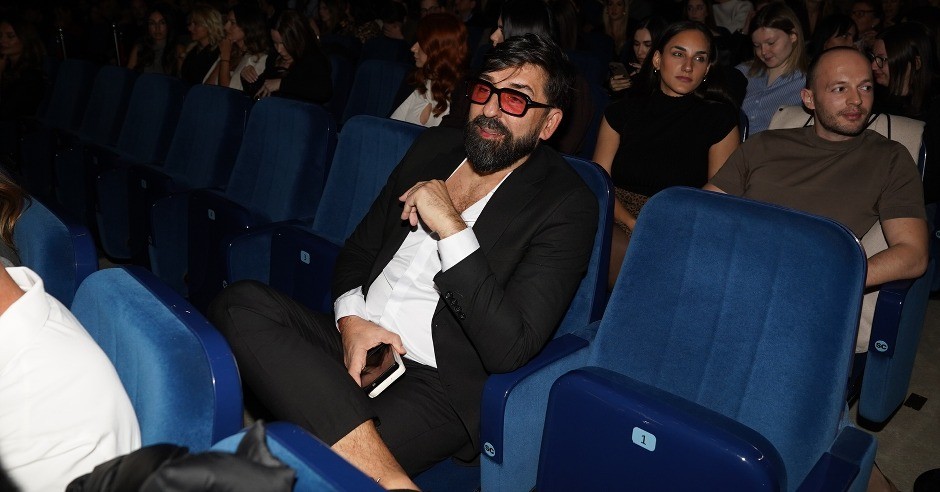 SLAVLJE U DOMU OGNJENA AMIDŽIĆA Objavio fotografiju majke, pa joj uputio dirljive reči! (FOTO)