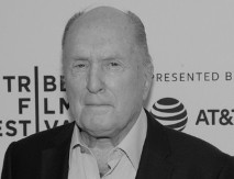 KO JE BIO ROBERT DUVAL? Radio u pošti, ženio se 4 puta, a film "Kum" mu je zauvek promenio život