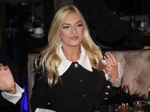 "NE KAJEM SE, DESET GODINA SAM BILA POSVEĆENA SUPRUGA" Goga Gačić prvi put o razvodu, otkrila ko joj je najveća podrška!