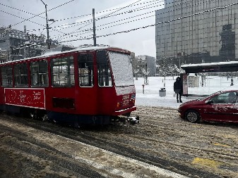 RHMZ NIŽE UPOZORENJA OD JUTRA: Pašće 20cm vlažnog snega, biće problema u saobraćaju! 