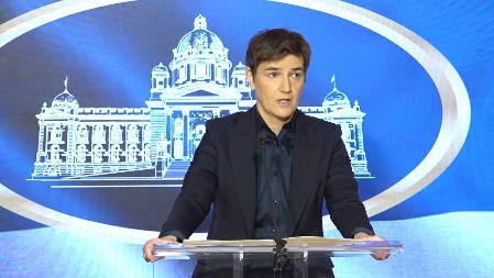 "CRVENA LINIJA JE PREĐENA, DOSTA JE ĆUTANJA" Brnabić: Ovo je odsudna borba za spas Srbije (VIDEO)