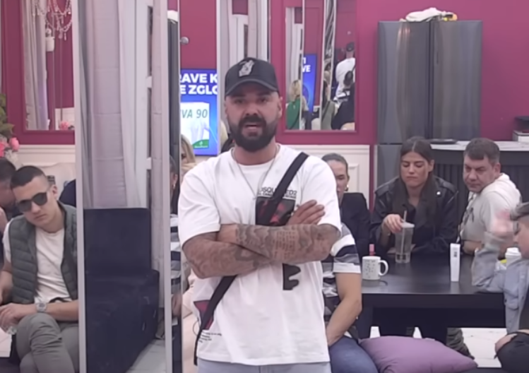 "OSAM GODINA SAM NOSIO LISICE" Luka Vujović pukao pred svima, na ivici nervnog sloma, tresao se dok je govorio o ovome!