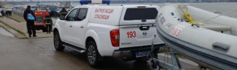 TRAGEDIJA U LAZAREVCU Vozač sleteo u kanal i poginuo