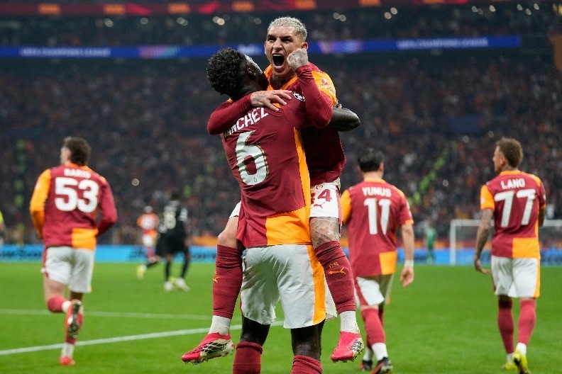 PETARDA U ISTANBULU Galatasaraj razbio Juventus i krenuo ka osmini finala