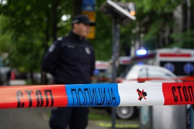  DRAMA U RAKOVICI Policija po prijavi pronašla krvavog mladića